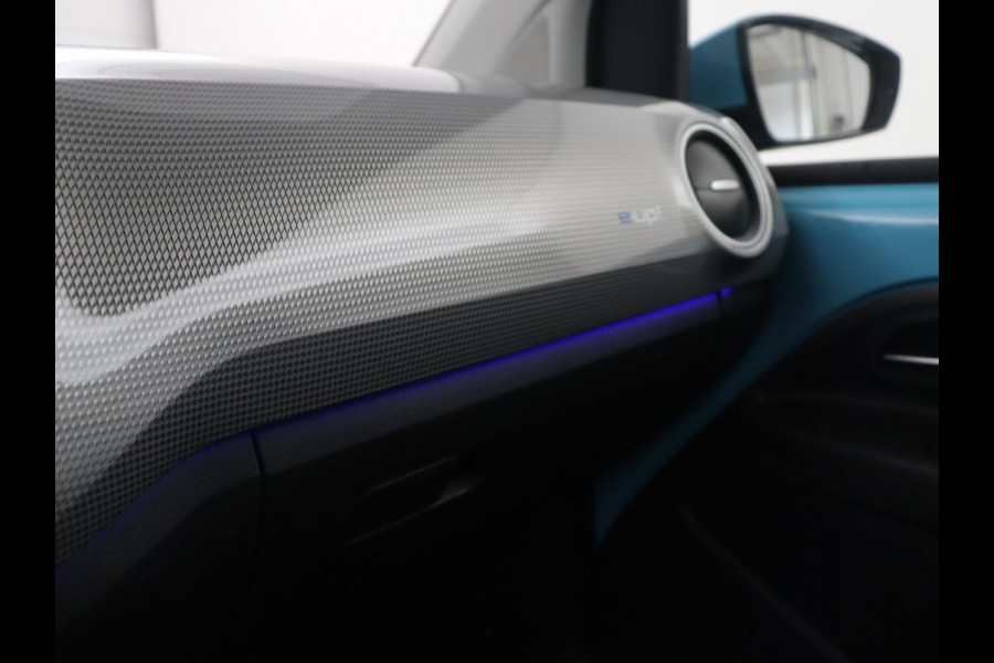 Volkswagen e-Up! e-up! | SOH 88,3% | Stoelverwarming | Pano.Dak | Cruise Control |