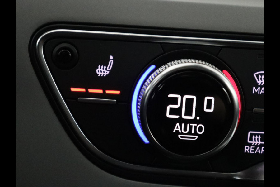 Audi A4 Limousine 35 TFSI Pro Line | Trekhaak | LED | Stoelverwarming | Navigatie | Apple Carplay |