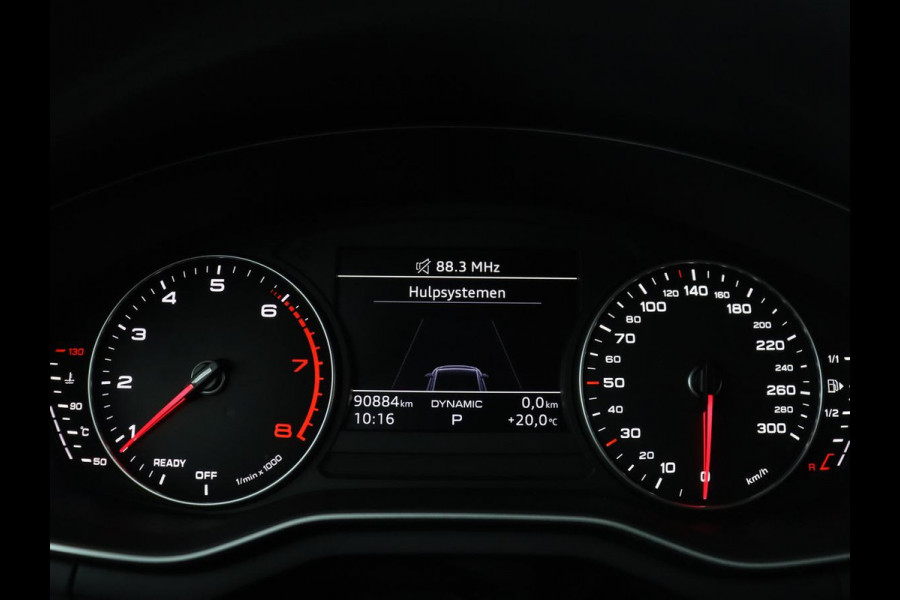 Audi A4 Limousine 35 TFSI Pro Line | Trekhaak | LED | Stoelverwarming | Navigatie | Apple Carplay |