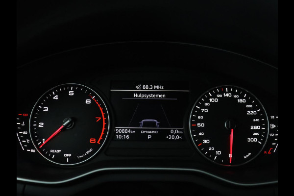Audi A4 Limousine 35 TFSI Pro Line | Trekhaak | LED | Stoelverwarming | Navigatie | Apple Carplay |