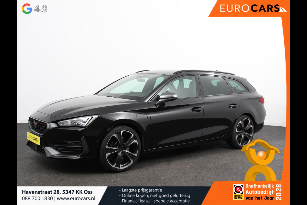 CUPRA Leon Sportstourer 1.4 e-Hybrid VZ 245 pk DSG Wegklapbare trekhaak Navigatie Apple CarPlay Android Auto Camera Parkeerhulp  Adaptive Cruise Control Dodehoekdetectie Stoel- en stuurverwarming Full Led Climate Control Lichtmetalen velgen