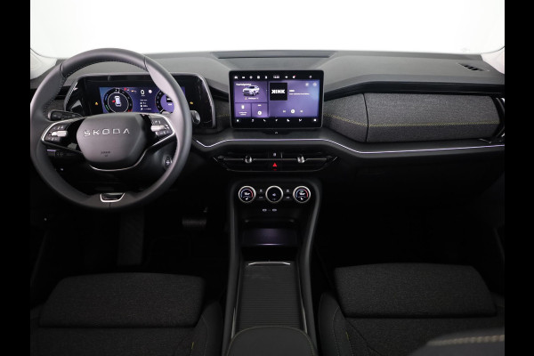 Škoda Kodiaq 1.5 TSI PHEV 204pk Edition | Panoramadak | Trekhaak | Stoelverwarming | Achteruitrijcamera | 18" lichtmetaal | Sunset