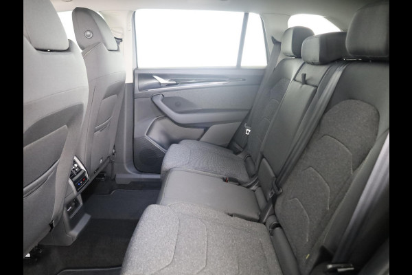 Škoda Kodiaq 1.5 TSI PHEV 204pk Edition | Panoramadak | Trekhaak | Stoelverwarming | Achteruitrijcamera | 18" lichtmetaal | Sunset