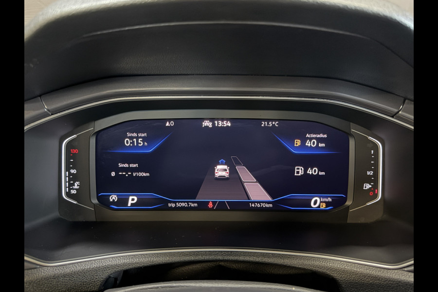 Volkswagen T-Roc 1.5 TSI Sport Business R | Pano | Camera | Stoelverw. | Adaptive cruise | Full LED | Dodehoeksensor