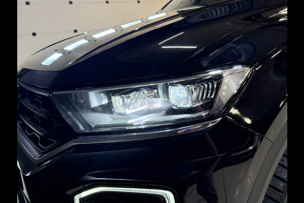 Volkswagen T-Roc 1.5 TSI Sport Business R | Pano | Camera | Stoelverw. | Adaptive cruise | Full LED | Dodehoeksensor
