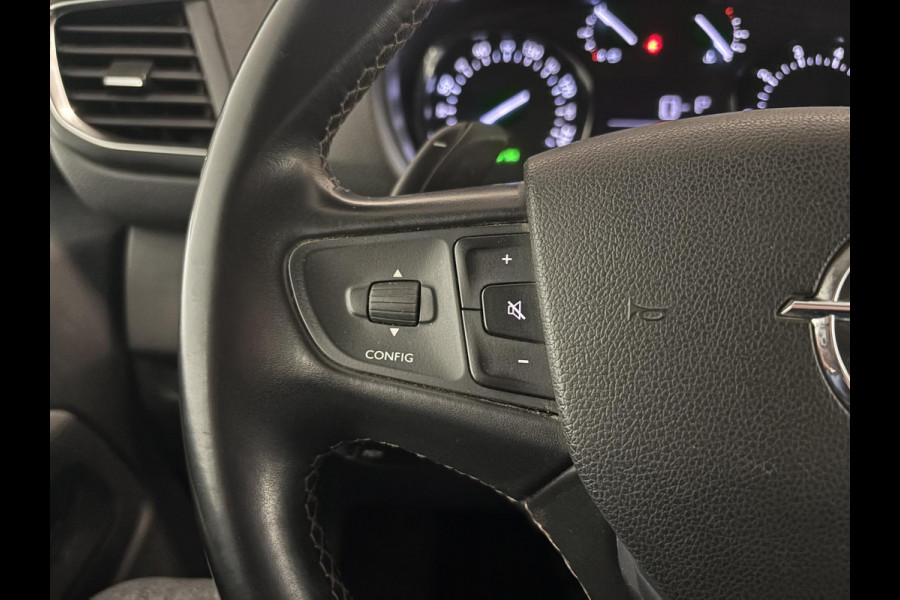 Opel Vivaro 2.0 CDTI Automaat 145 pk L3H1 Dubbele Cabine Automaat Airco Navi Cruise Control Parkeersensoren Camera Trekhaak