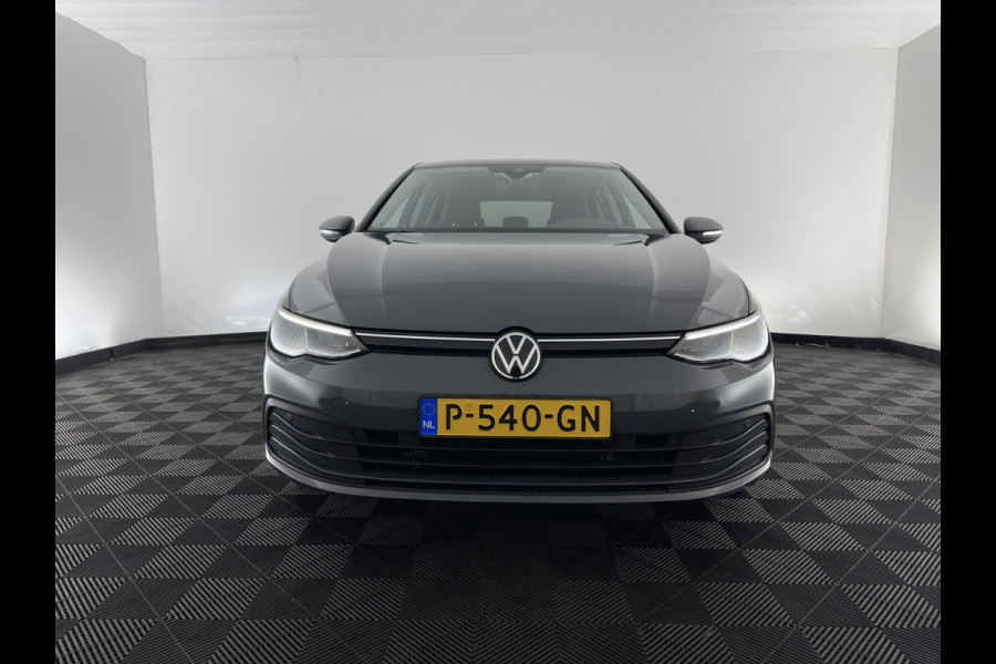Volkswagen Golf 1.0 TSI Life *FULL-LED | ADAPTIVE-CRUISE | DIGI-COCKPIT | NAVI-FULLMAP | AMBIENT-LIGHT | COMFORT-SEATS | CAMERA | KEYLESS | DAB+ | PRIVACY-GLASS | ECC | PDC | 17''ALU*