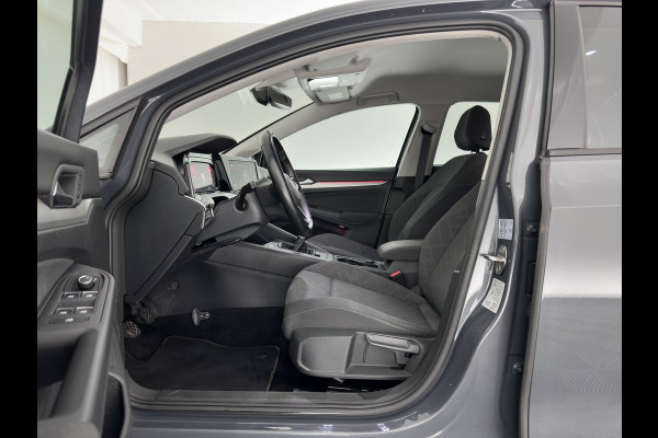 Volkswagen Golf 1.0 TSI Life *FULL-LED | ADAPTIVE-CRUISE | DIGI-COCKPIT | NAVI-FULLMAP | AMBIENT-LIGHT | COMFORT-SEATS | CAMERA | KEYLESS | DAB+ | PRIVACY-GLASS | ECC | PDC | 17''ALU*