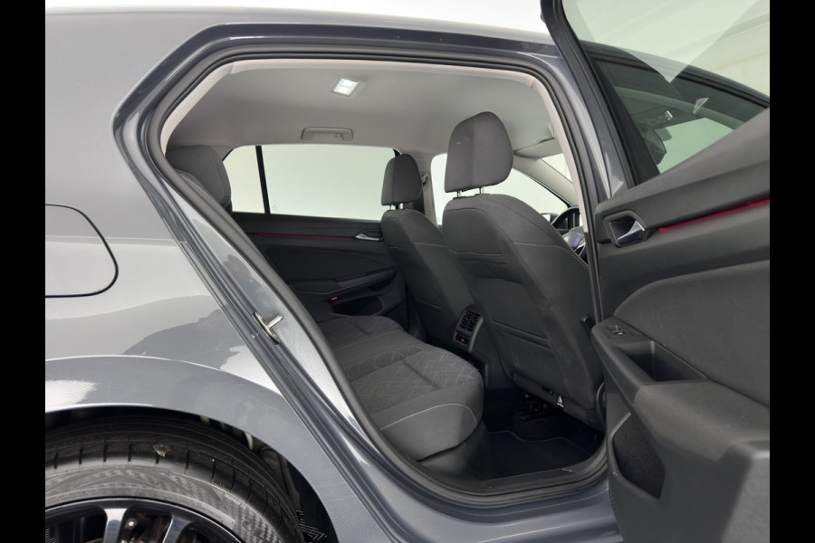 Volkswagen Golf 1.0 TSI Life *FULL-LED | ADAPTIVE-CRUISE | DIGI-COCKPIT | NAVI-FULLMAP | AMBIENT-LIGHT | COMFORT-SEATS | CAMERA | KEYLESS | DAB+ | PRIVACY-GLASS | ECC | PDC | 17''ALU*