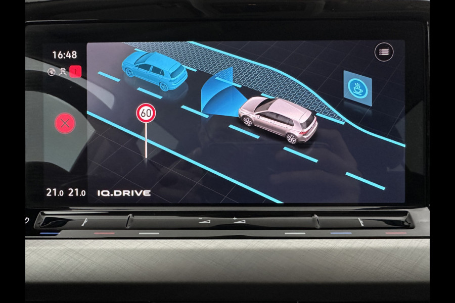 Volkswagen Golf 1.0 TSI Life *FULL-LED | ADAPTIVE-CRUISE | DIGI-COCKPIT | NAVI-FULLMAP | AMBIENT-LIGHT | COMFORT-SEATS | CAMERA | KEYLESS | DAB+ | PRIVACY-GLASS | ECC | PDC | 17''ALU*