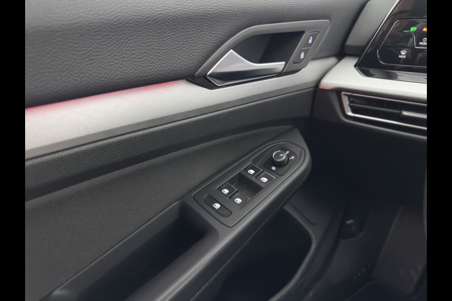 Volkswagen Golf 1.0 TSI Life *FULL-LED | ADAPTIVE-CRUISE | DIGI-COCKPIT | NAVI-FULLMAP | AMBIENT-LIGHT | COMFORT-SEATS | CAMERA | KEYLESS | DAB+ | PRIVACY-GLASS | ECC | PDC | 17''ALU*
