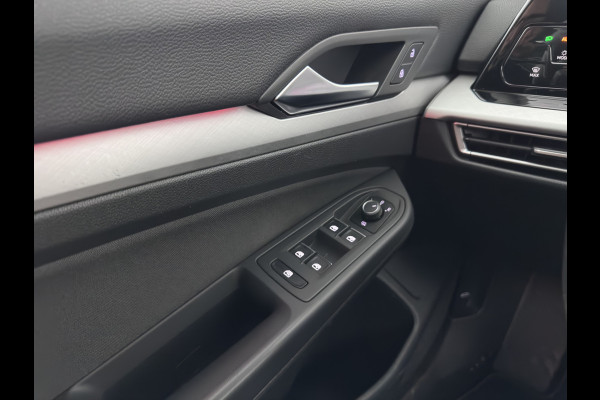Volkswagen Golf 1.0 TSI Life *FULL-LED | ADAPTIVE-CRUISE | DIGI-COCKPIT | NAVI-FULLMAP | AMBIENT-LIGHT | COMFORT-SEATS | CAMERA | KEYLESS | DAB+ | PRIVACY-GLASS | ECC | PDC | 17''ALU*