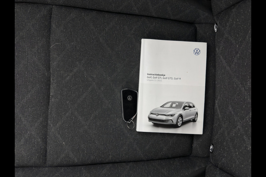 Volkswagen Golf 1.0 TSI Life *FULL-LED | ADAPTIVE-CRUISE | DIGI-COCKPIT | NAVI-FULLMAP | AMBIENT-LIGHT | COMFORT-SEATS | CAMERA | KEYLESS | DAB+ | PRIVACY-GLASS | ECC | PDC | 17''ALU*