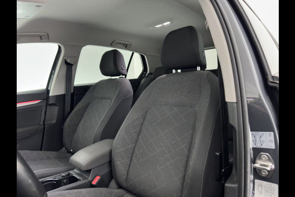 Volkswagen Golf 1.0 TSI Life *FULL-LED | ADAPTIVE-CRUISE | DIGI-COCKPIT | NAVI-FULLMAP | AMBIENT-LIGHT | COMFORT-SEATS | CAMERA | KEYLESS | DAB+ | PRIVACY-GLASS | ECC | PDC | 17''ALU*