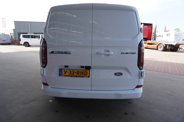 Ford E-Transit Custom 340L L2H1 Limited 71 kWh/218PK Automaat Schuifdeur L+ R nr. V070 | Climate | Adap.Cruise | Navi | Leer | Camera |Pro Powerpack