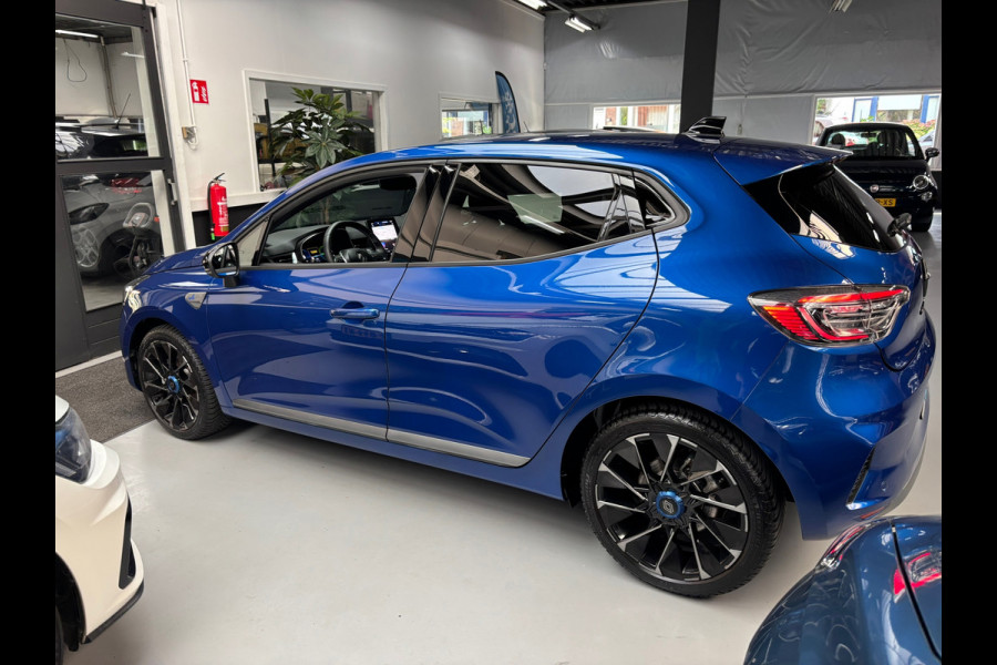 Renault Clio 1.6 E-Tech Full Hybrid 145 esprit Alpine / Camera / Navi
