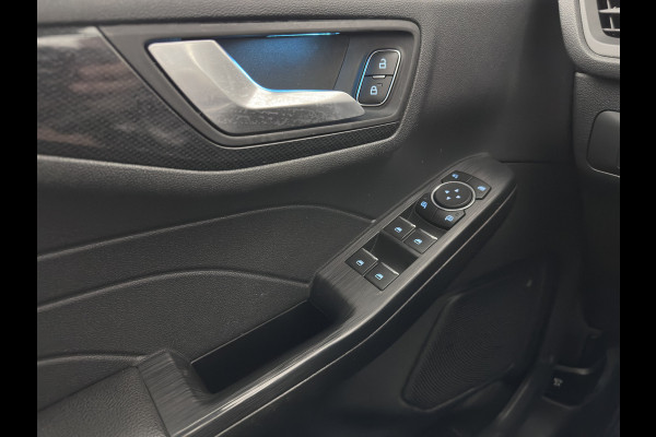 Ford Kuga 1.5 EcoBoost ST-Line (INCL.BTW) *FULL-LED | DIGI-COCKPIT | KEYLESS | DAB | CAMERA | CARPLAY | NAVI-FULLMAP | SPORTSEATS | PRIVACY-GLASS | 18"ALU | TOWBAR*