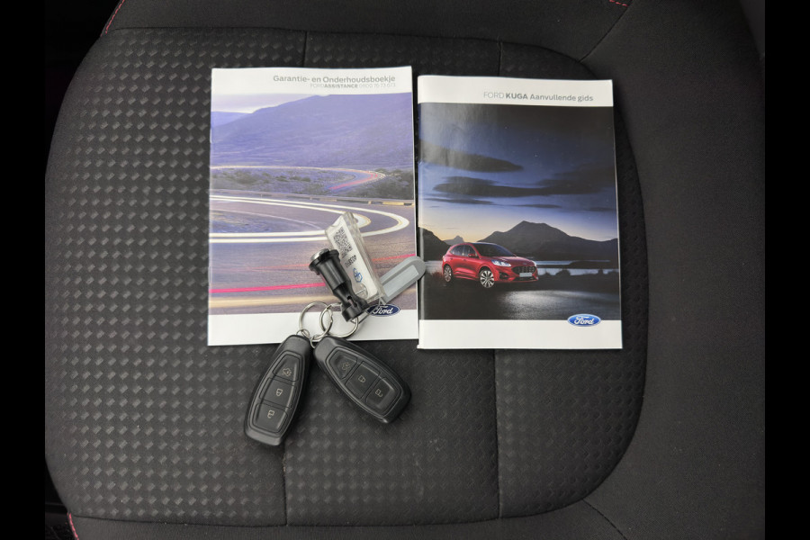 Ford Kuga 1.5 EcoBoost ST-Line (INCL.BTW) *FULL-LED | DIGI-COCKPIT | KEYLESS | DAB | CAMERA | CARPLAY | NAVI-FULLMAP | SPORTSEATS | PRIVACY-GLASS | 18"ALU | TOWBAR*