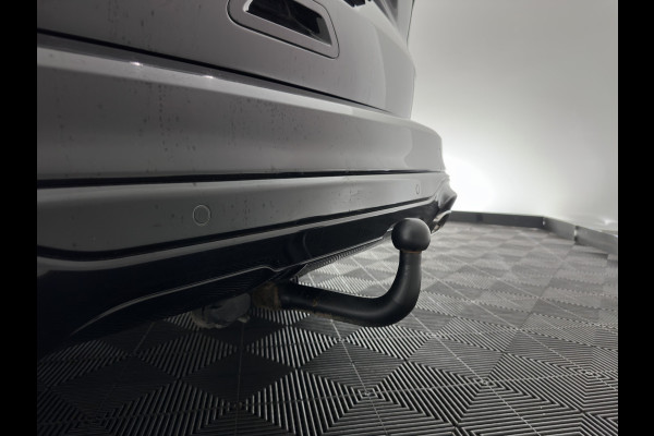Ford Kuga 1.5 EcoBoost ST-Line (INCL.BTW) *FULL-LED | DIGI-COCKPIT | KEYLESS | DAB | CAMERA | CARPLAY | NAVI-FULLMAP | SPORTSEATS | PRIVACY-GLASS | 18"ALU | TOWBAR*