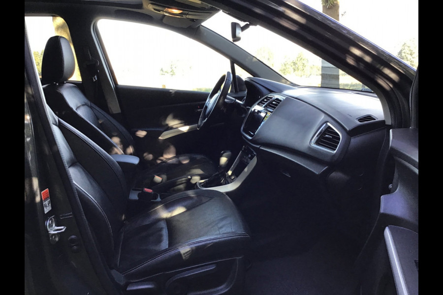 Suzuki S-Cross 1.4 Boosterjet Stijl Automaat leer panorama