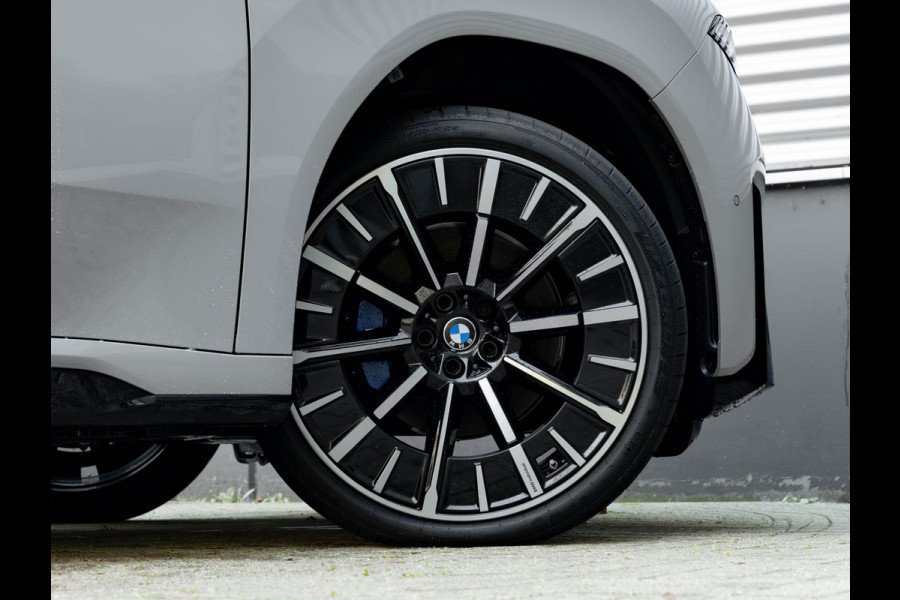 BMW iX3 50 xDrive - M-Sport - Pano - Highway Assistant - Innovation Pack
