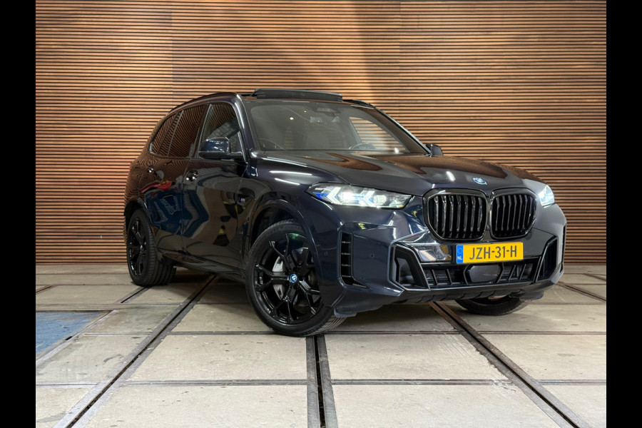 BMW X5 XDrive50e M-Sport | Pano | Sky Lounge | Innovatie-pakket | Harman/Kardon | Driving Assistant Professional | Comfort Pakket