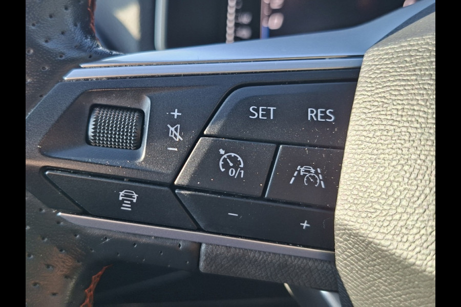 Seat Tarraco * FR * 1.4 TSI e-Hybrid PHEV 245pk * Elek. Trekhaak * Navigatiesysteem * Stoelverwarming *