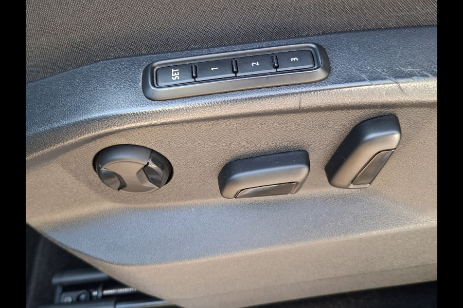 Seat Tarraco * FR * 1.4 TSI e-Hybrid PHEV 245pk * Elek. Trekhaak * Navigatiesysteem * Stoelverwarming *