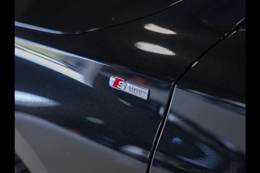 Audi A3 Limousine 35 TFSI S-Line edition / 150pk / NAP / Panorama dak / Achteruitrij camera /