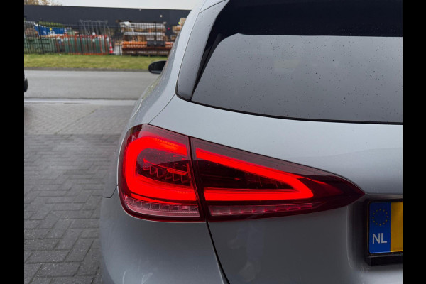 Mercedes-Benz A-Klasse 180 Business Solution | 3/6/12MND GARANTIE | NAVIGATIE | CRUISE |LED | DAB | PDC | LMV | GOED ONDERHOUDEN |