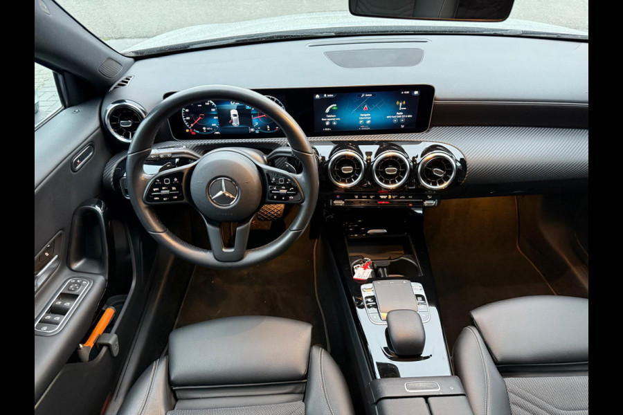 Mercedes-Benz A-Klasse 180 Business Solution | 3/6/12MND GARANTIE | NAVIGATIE | CRUISE |LED | DAB | PDC | LMV | GOED ONDERHOUDEN |