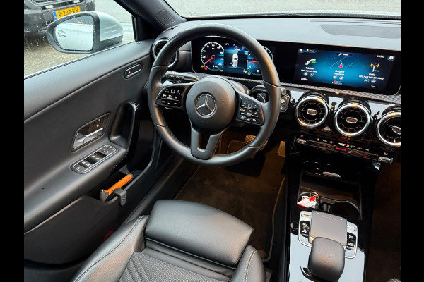 Mercedes-Benz A-Klasse 180 Business Solution | 3/6/12MND GARANTIE | NAVIGATIE | CRUISE |LED | DAB | PDC | LMV | GOED ONDERHOUDEN |