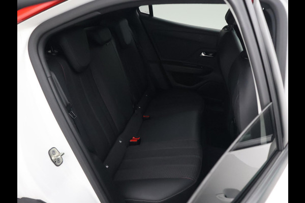 Opel Mokka-e GS LINE 50 KWH 3-FASE + SPORTSTOELEN | CAMERA | STUUR/STOELVERWARING | APPLE CARPLAY | LED | PRIVACY GLASS