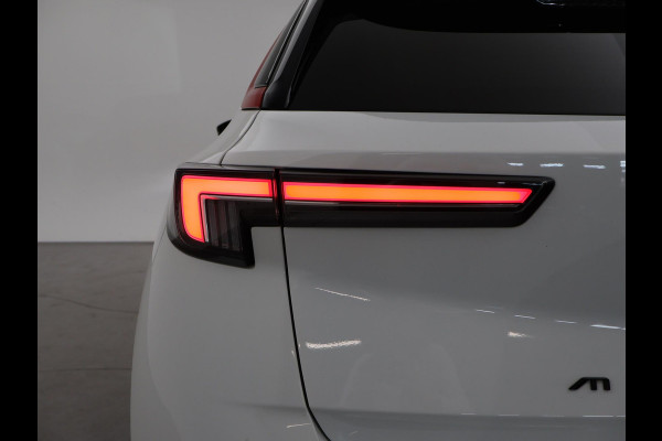 Opel Mokka-e GS LINE 50 KWH 3-FASE + SPORTSTOELEN | CAMERA | STUUR/STOELVERWARING | APPLE CARPLAY | LED | PRIVACY GLASS