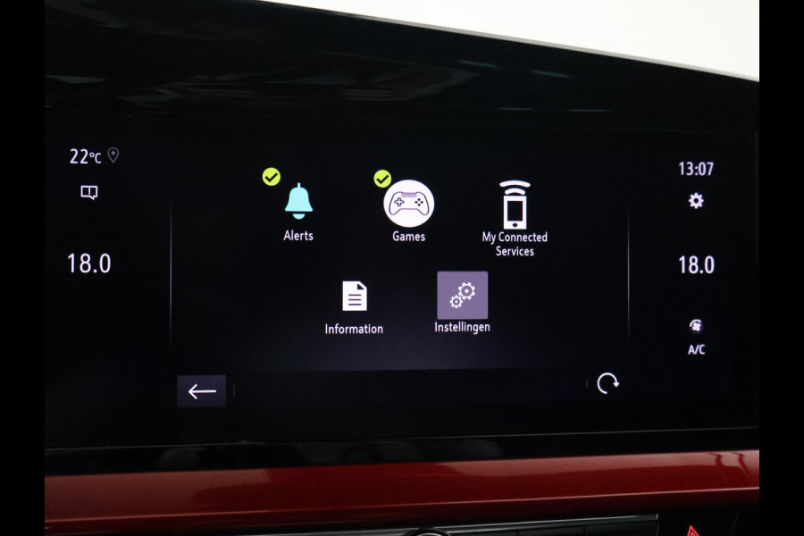 Opel Mokka-e GS LINE 50 KWH 3-FASE + SPORTSTOELEN | CAMERA | STUUR/STOELVERWARING | APPLE CARPLAY | LED | PRIVACY GLASS