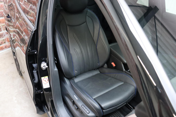 Volkswagen Tayron 1.5 eHybrid R-Line Edition / Panoramadak / Trekhaak / Harman Kardon / Adaptieve Cruise Control / Stoel- en stuurverwarming / Head-Up Display / Massagestoelen / LED / Rondomzicht Camera / 20 Inch / Sfeerverlichting / Keyless Entry