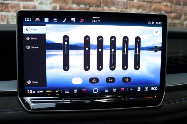 Volkswagen Tayron 1.5 eHybrid R-Line Edition / Panoramadak / Trekhaak / Harman Kardon / Adaptieve Cruise Control / Stoel- en stuurverwarming / Head-Up Display / Massagestoelen / LED / Rondomzicht Camera / 20 Inch / Sfeerverlichting / Keyless Entry
