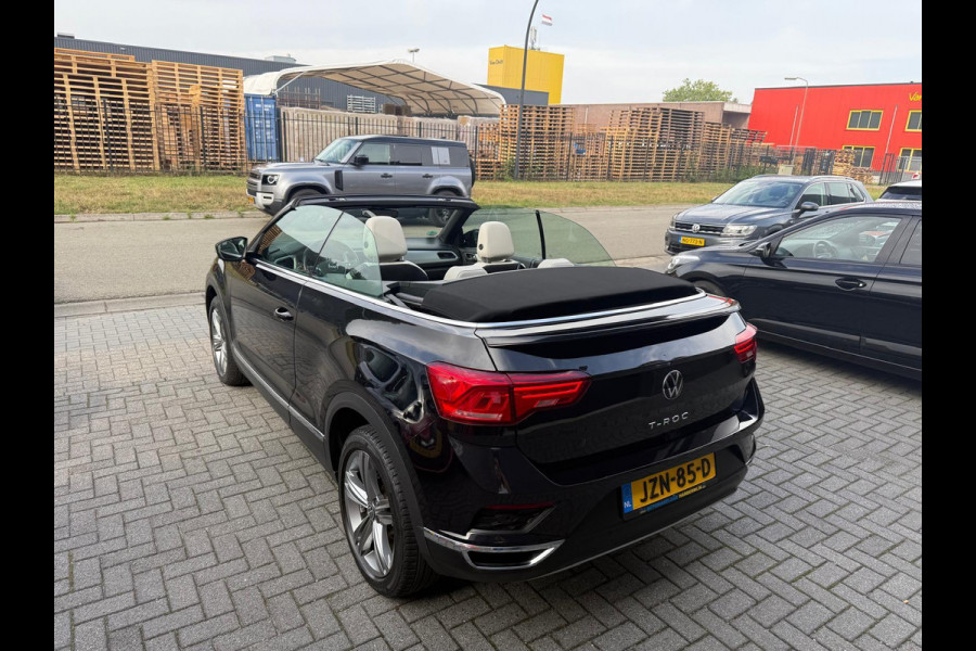 Volkswagen T-Roc Cabrio 1.5 TSI Style | 2E EIGENAAR | 3/6/12 MND GARANTIE | AUTOMAAT | DIGITAL DASH | ACC | LED | CARPLAY | DAB | STOEL/STUUR VERW. |