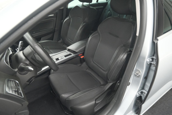 Renault Mégane Estate TCe 140 EDC Techno | Dodehoekdetectie | Camera | 9.3 Inch Grootscherm | Climate Control
