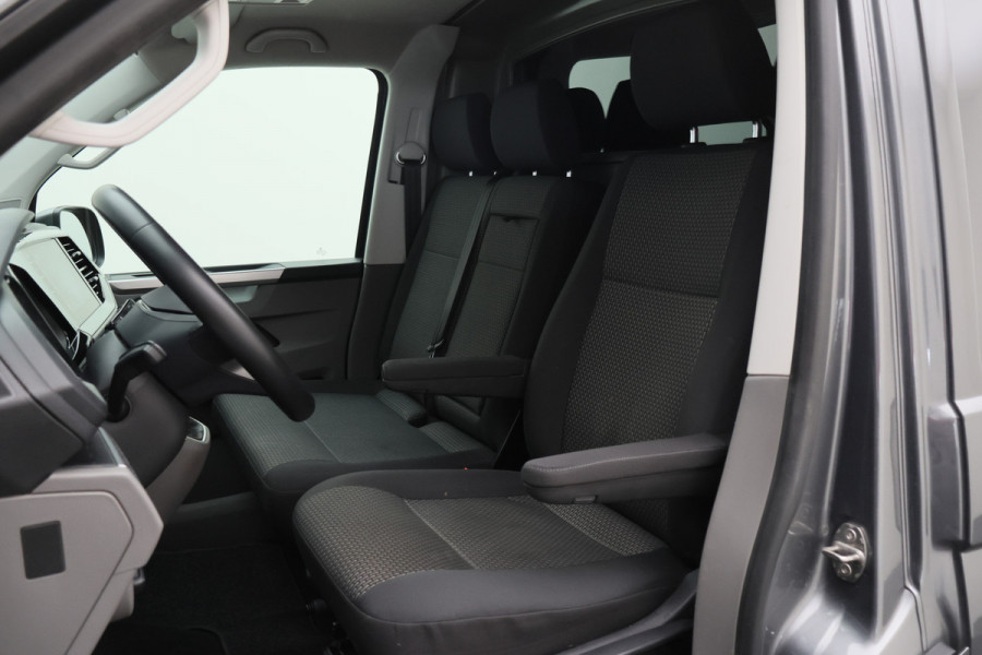 Volkswagen Transporter 2.0 TDI L2H1 28 Bulli 3-Zits, Virtual Cockpit, ACC, Side-Bars, Apple Carplay, Trekhaak, 18"