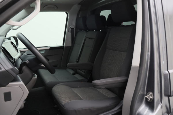 Volkswagen Transporter 2.0 TDI L2H1 28 Bulli 3-Zits, Virtual Cockpit, ACC, Side-Bars, Apple Carplay, Trekhaak, 18"