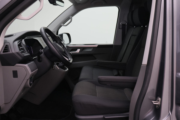 Volkswagen Transporter 2.0 TDI L2H1 28 Bulli 3-Zits, Virtual Cockpit, ACC, Side-Bars, Apple Carplay, Trekhaak, 18"