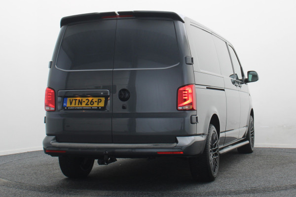 Volkswagen Transporter 2.0 TDI L2H1 28 Bulli 3-Zits, Virtual Cockpit, ACC, Side-Bars, Apple Carplay, Trekhaak, 18"