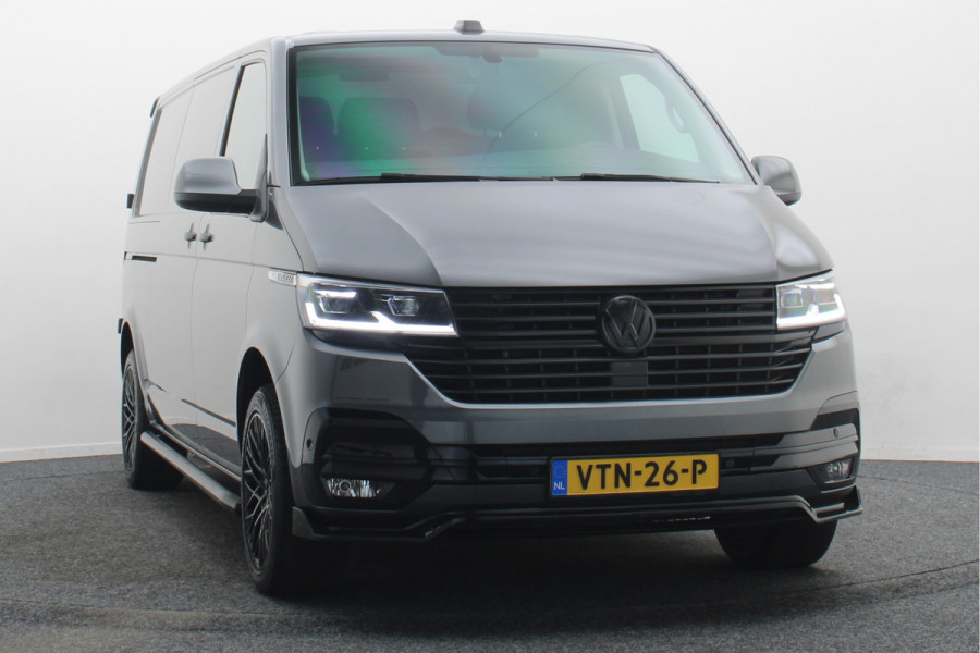 Volkswagen Transporter 2.0 TDI L2H1 28 Bulli 3-Zits, Virtual Cockpit, ACC, Side-Bars, Apple Carplay, Trekhaak, 18"