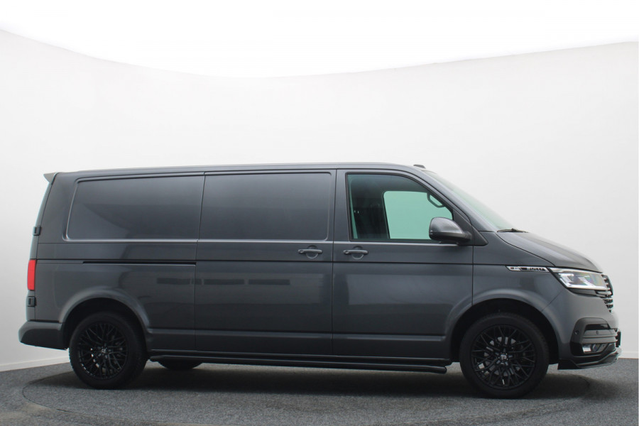 Volkswagen Transporter 2.0 TDI L2H1 28 Bulli 3-Zits, Virtual Cockpit, ACC, Side-Bars, Apple Carplay, Trekhaak, 18"