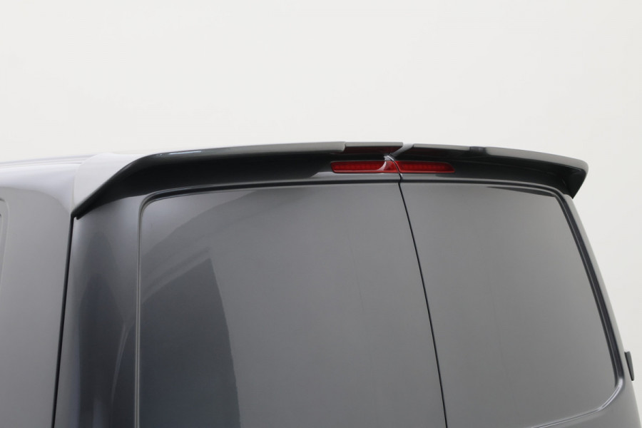 Volkswagen Transporter 2.0 TDI L2H1 28 Bulli 3-Zits, Virtual Cockpit, ACC, Side-Bars, Apple Carplay, Trekhaak, 18"