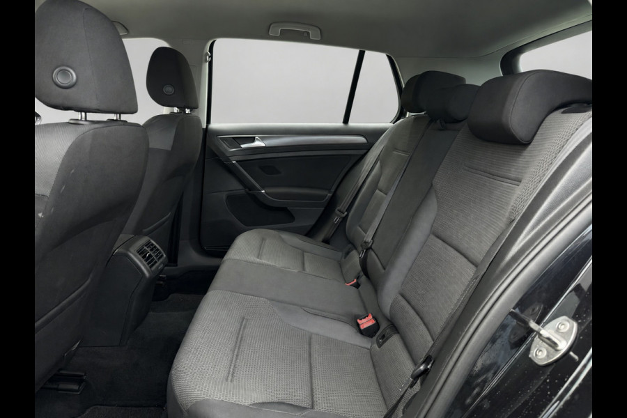 Volkswagen Golf 1.0 TSI 115PK COMFORTLINE CARPLAY/ACC/PDC/NAVIGATIE