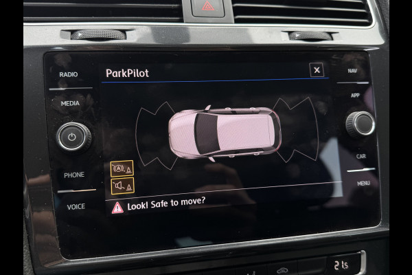 Volkswagen Golf 1.0 TSI 115PK COMFORTLINE CARPLAY/ACC/PDC/NAVIGATIE