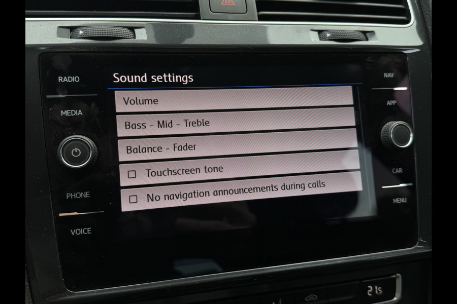 Volkswagen Golf 1.0 TSI 115PK COMFORTLINE CARPLAY/ACC/PDC/NAVIGATIE