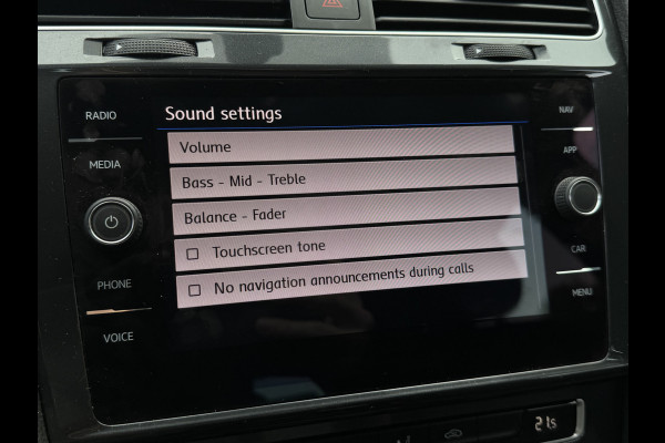 Volkswagen Golf 1.0 TSI 115PK COMFORTLINE CARPLAY/ACC/PDC/NAVIGATIE